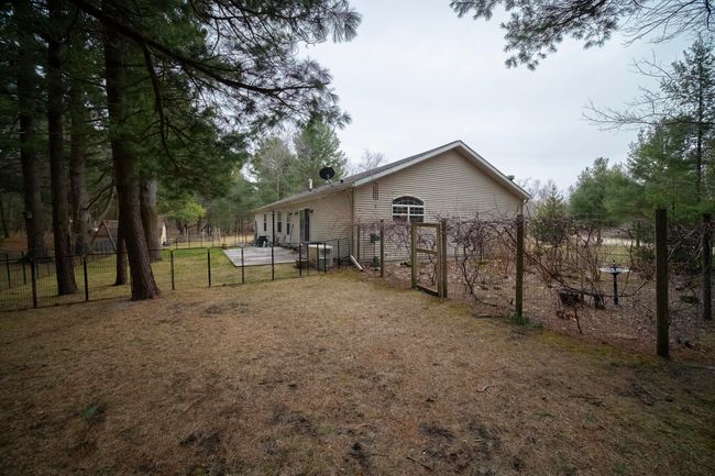 9155 Ivanhoe Dr, House other with 3 bedrooms, 3 bathrooms and null parking in Onekama MI | Image 40