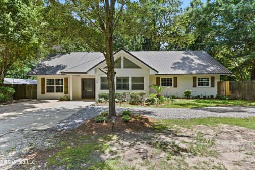 5808 Ridge Rd, Ocean Springs, MS, 39564-2246 | Card Image