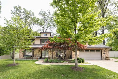 107 W Brittany Ln, O Fallon, IL, 62269-1250 | Card Image