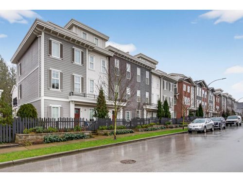 35-8370 202b Street, Langley, BC, V2Y4K8 | Card Image