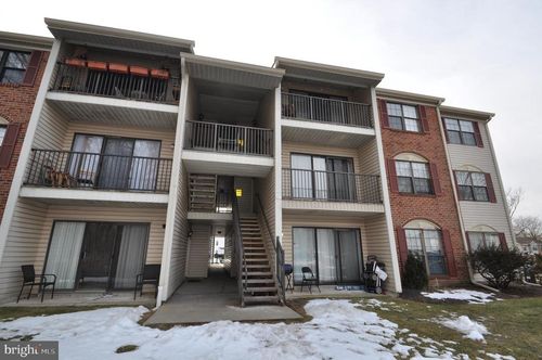 13 Voscek Ct, LAWRENCEVILLE, NJ, 08648-2645 | Card Image