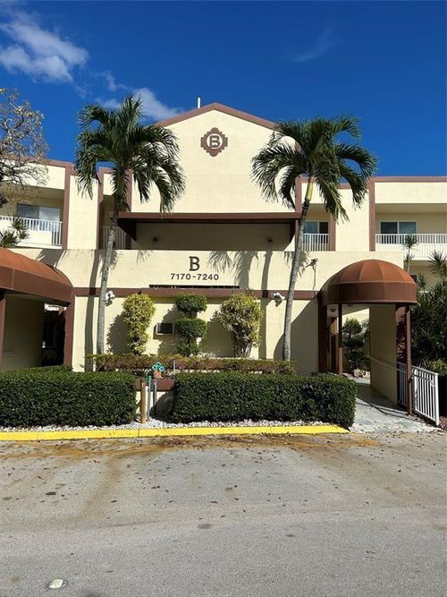 211-7214 S Devon Dr, Tamarac, FL, 33321-1048 | Card Image