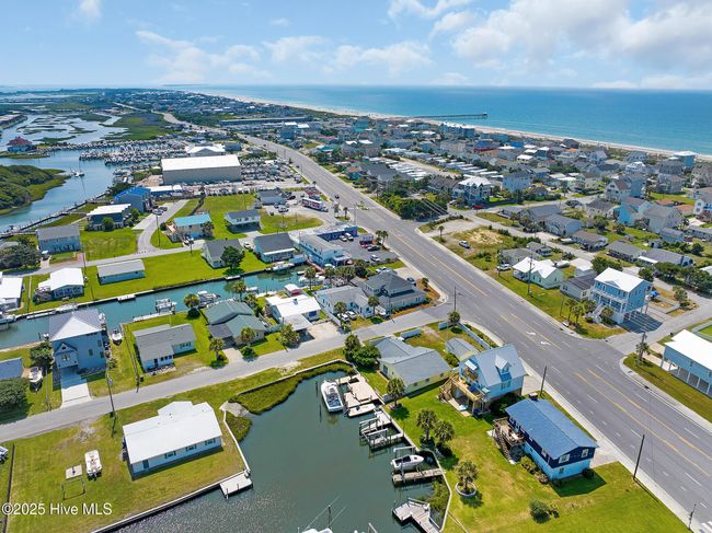 104 Bay View Blvd, House other with 3 bedrooms, 3 bathrooms and 1 parking in Atlantic Beach NC | Image 50
