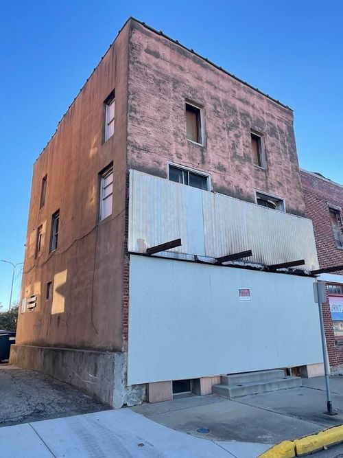 255 W Court St, RICHLAND CENTER, WI, 53581-2346 | Card Image