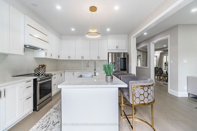 63 Regency View Hts, House other with 4 bedrooms, 4 bathrooms and 5 parking in Maple ON | Image 10
