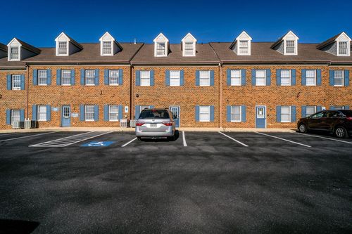 ste-6-1600 N Coalter St, STAUNTON, VA, 24401-2500 | Card Image