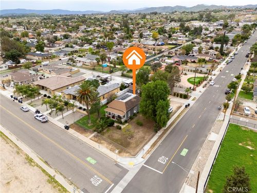 504 S C St, Perris, CA, 92570-2040 | Card Image