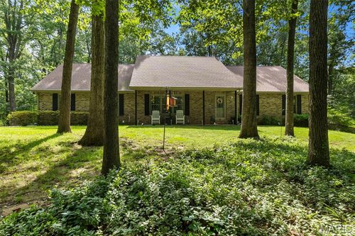 340 Commanche Dr, Cape Girardeau, MO, 63701-8944 | Card Image