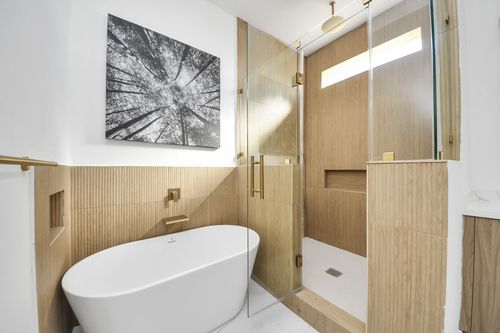 a-1216 E 34th St, Houston, TX, 77022-5214 | Card Image