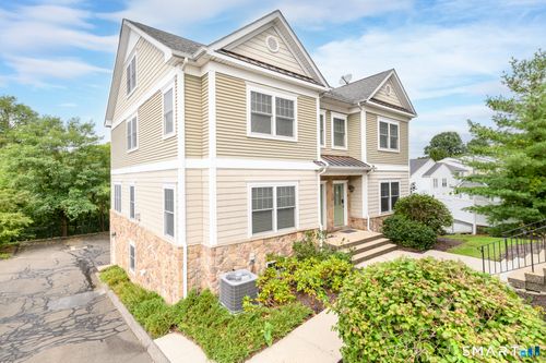 6-109 Park Ave, Danbury, CT, 06810-7588 | Card Image