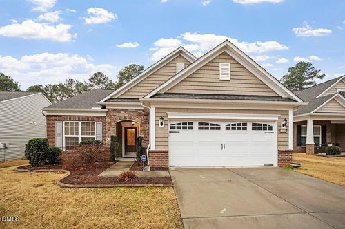 2621 Kilmartin Dr, Fuquay-Varina, NC, 27526-3517 | Card Image