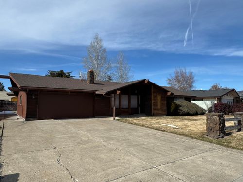 3894 Rio Vista Way, Klamath Falls, OR, 97603-7727 | Card Image