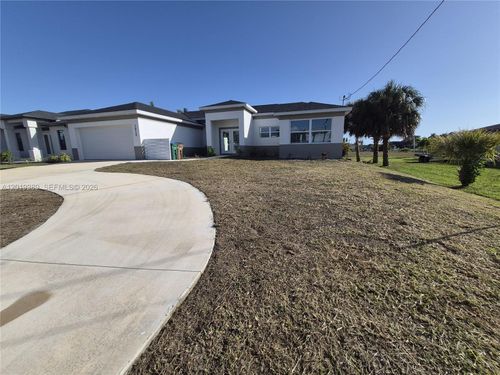 3820 Embers Pkwy W, Cape Coral, FL, 33993-5515 | Card Image