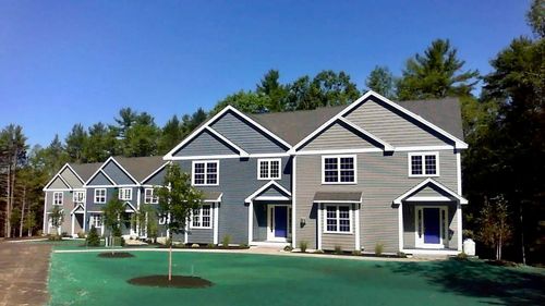 20-20 Morgan Ct, Kittery, ME, 03904-5648 | Card Image