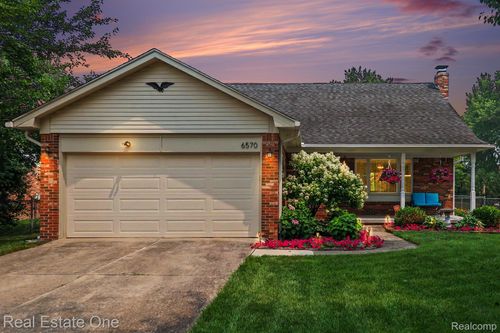 6570 Edgewood Rd, Canton, MI, 48187-1607 | Card Image