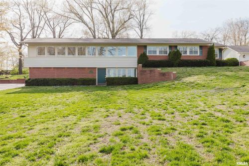 313 Country Club Ln, Harrisburg, IL, 62946-3001 | Card Image