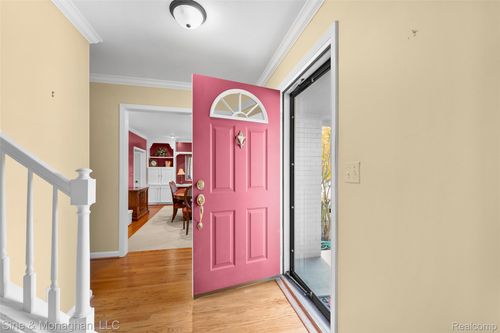 2379 Park Ridge Dr, Bloomfield Hills, MI, 48304-1486 | Card Image