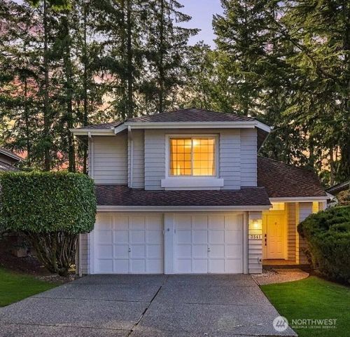 3541 252nd Pl Se, Sammamish, WA, 98029-7755 | Card Image