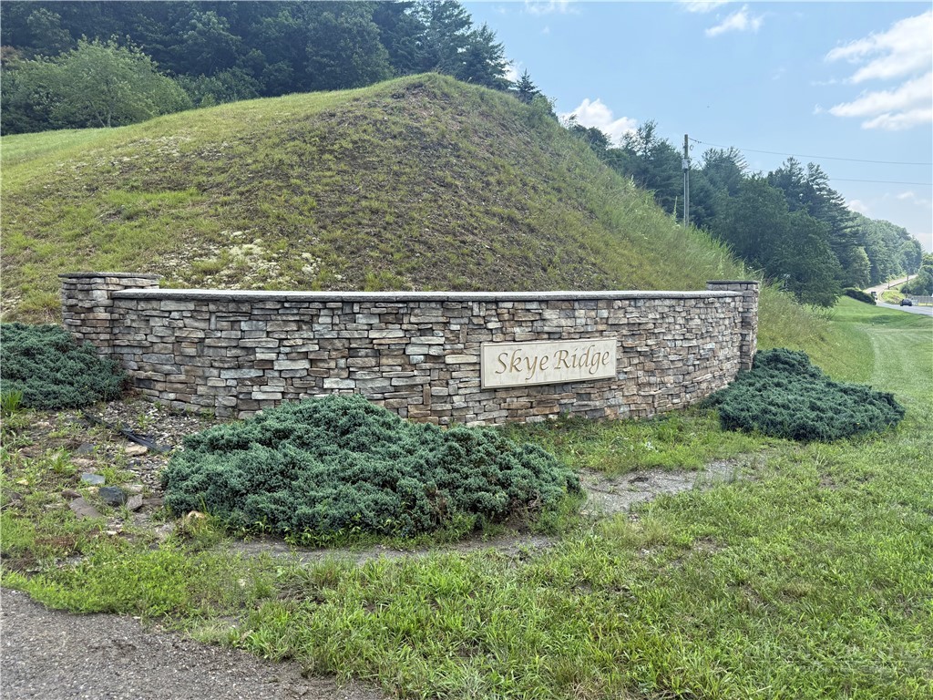 Land in West Jefferson 3