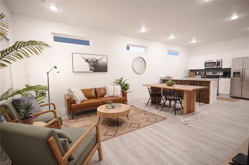 870 Illinois Ave, Bentonville, AR, 72713-4081 | Card Image