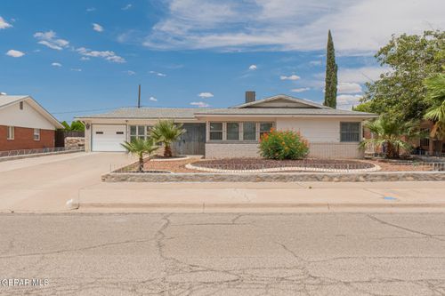 8105 Morley Dr, El Paso, TX, 79925-4821 | Card Image