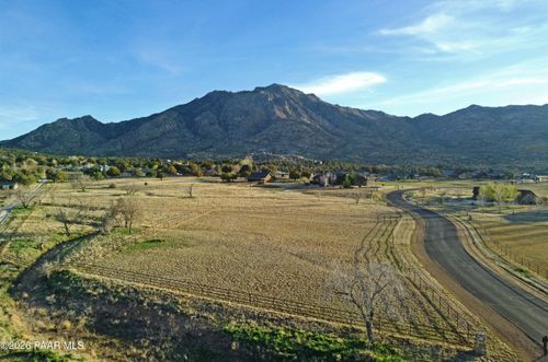 8935 N Callahan Rd, Prescott, AZ, 86305 | Card Image