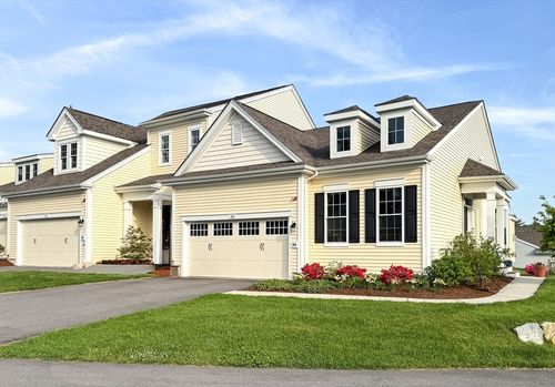 104-104 Brooksmont Dr, Holliston, MA, 01746-1772 | Card Image