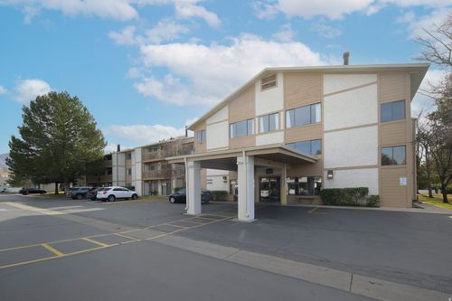 apt-320-1460 E Highland Cove Ln, Millcreek, UT, 84106-4439 | Card Image