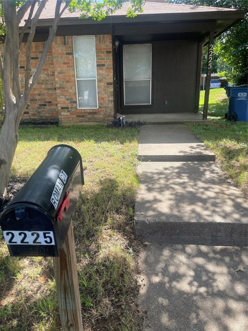2225 Roman Ct, Dwg, TX, 76013-5806 | Card Image