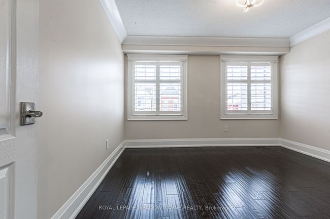 729 Wettlaufer Terr, House other with 5 bedrooms, 4 bathrooms and 2 parking in Milton ON | Image 27