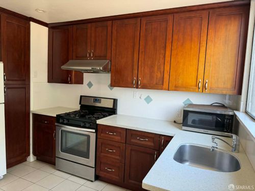 1710 44th Ave, San Francisco, CA, 94122-4014 | Card Image