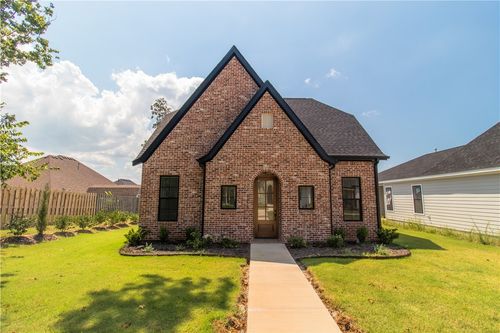 2333 S 31st St, Rogers, AR, 72758-5305 | Card Image