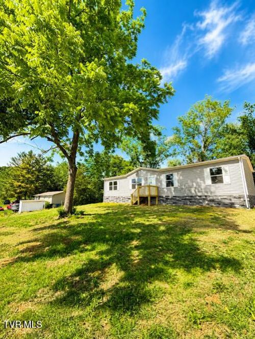 2138 5th St, Bristol, TN, 37620-3206 | Card Image