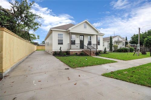 820 Calvert Ave, Metairie, LA, 70001-4410 | Card Image