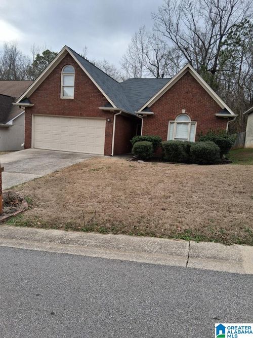 2069 Russet Woods Trl, HOOVER, AL, 35244-4204 | Card Image