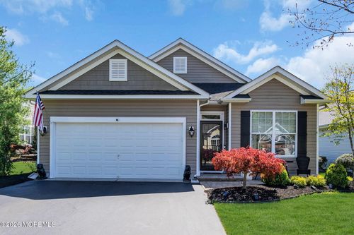7 Wolverton Ct, Jackson, NJ, 08527-6406 | Card Image