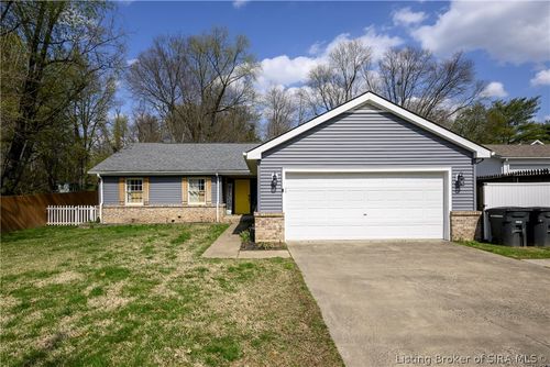 206 Hopkins Ln, Jeffersonville, IN, 47130-5026 | Card Image