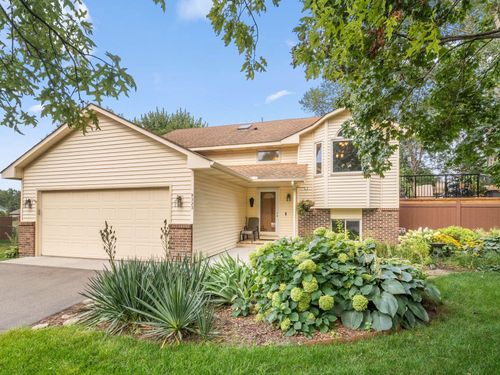 9323 Jareau Ave S, Cottage Grove, MN, 55016-5018 | Card Image
