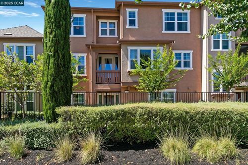 3655 Branding Iron Pl, Dublin, CA, 94568-7297 | Card Image