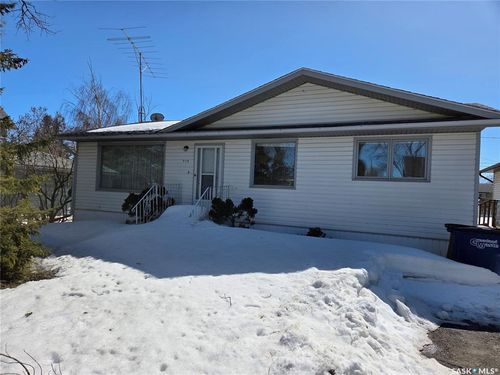 718 98th Avenue, Tisdale, SK, S0E1T0 | Card Image