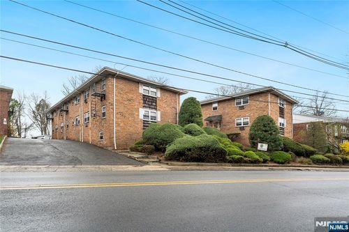 162 Belleville Ave, Bloomfield, NJ, 07003-5258 | Card Image