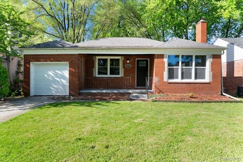 20910 Van Antwerp St, Harper Woods, MI, 48225-1432 | Card Image