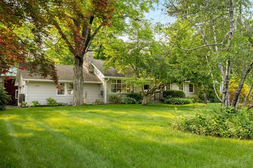 228 Maple Ave, Tillson, NY, 12486-1028 | Card Image