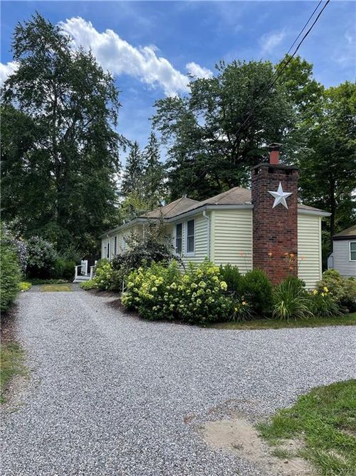6 Brunetto Grv, Morris, CT, 06763-1127 | Card Image