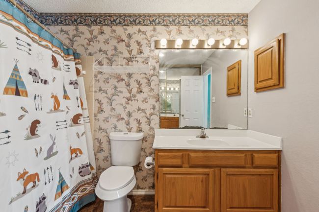 116 Wilshire Ct, Townhouse with 2 bedrooms, 2 bathrooms and null parking in Irving TX | Image 14