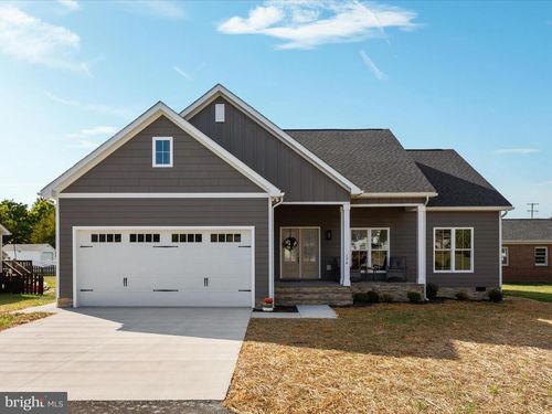 176 S Virginia St, STRASBURG, VA, 22657-2663 | Card Image