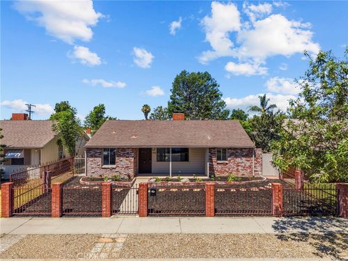 7923 Louise Ave, Northridge, CA, 91325-4443 | Card Image