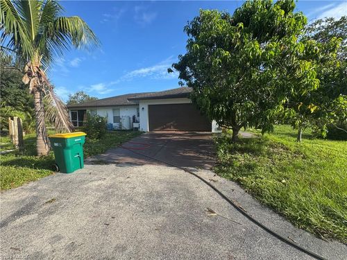 3495 Everglades Blvd N, Naples, FL, 34120-1547 | Card Image