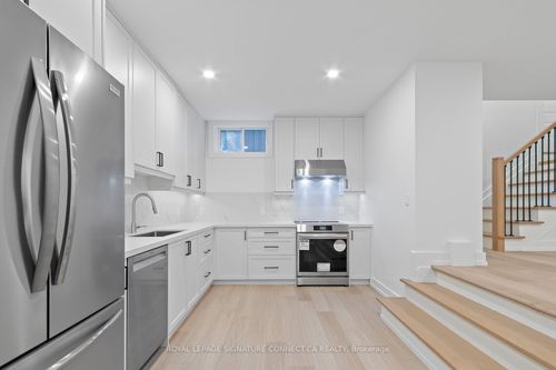 lower-93 Highfield Rd, Toronto, ON, M4L2T9 | Card Image