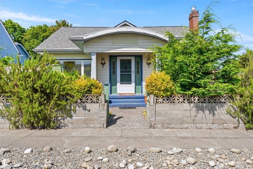2718 N Alder St, Tacoma, WA, 98407-6223 | Card Image